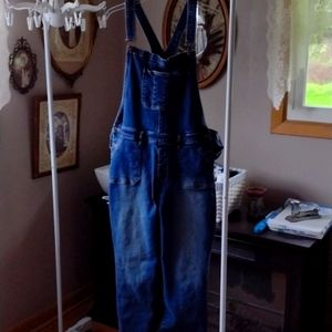 Bib overalls